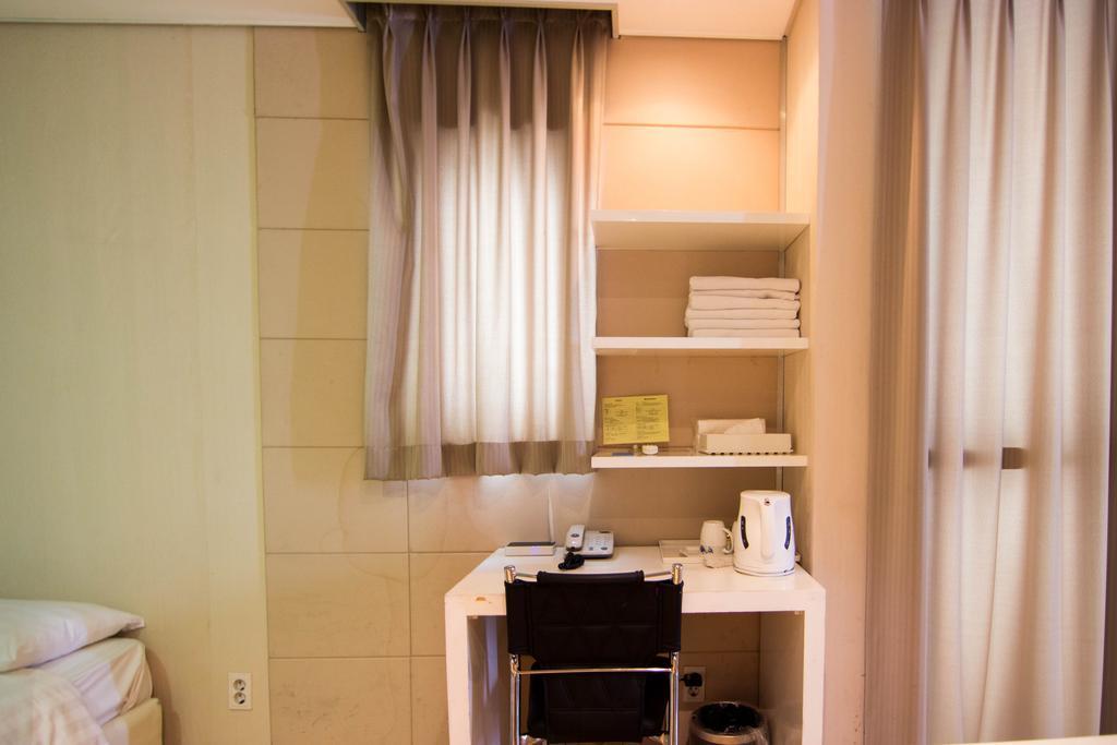 Apartment Casaville Residence Shinchon *