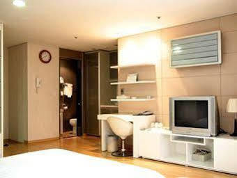 Casaville Residence Shinchon Apartment *